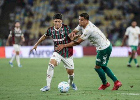 Flamengo goleia Atl&eacute;tico-MG e Fluminense vence com gol no fim