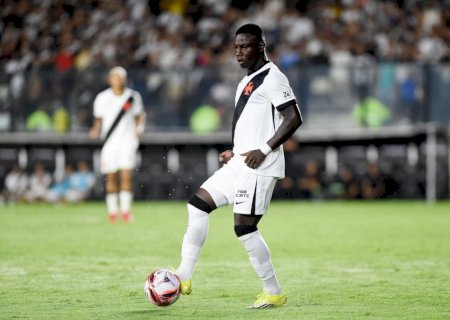 O que acontece com Marino no Vasco? Reforço de R$ 30 milhões decepciona e vai para o fim da fila