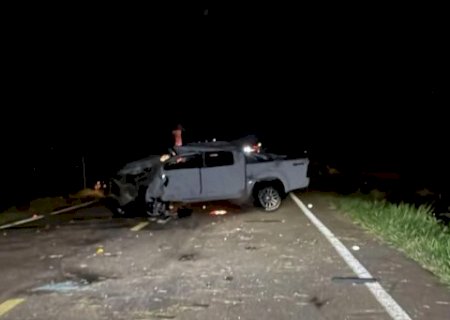 Colis&atilde;o entre moto e caminhonete mata ao menos 2 na MS-289