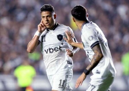 Botafogo vence o Vasco em S&atilde;o Janu&aacute;rio e quebra invencibilidade do rival