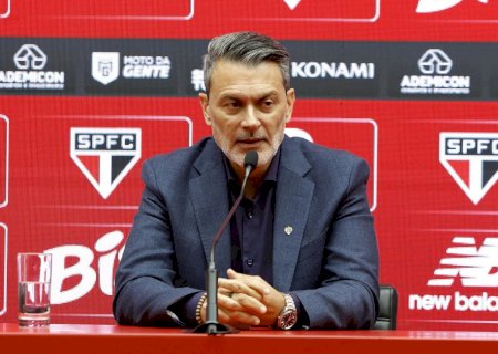 Organizada exige demissão de Rui Costa ao presidente e se reúne com elenco no CT do São Paulo