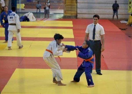 Etapa do circuito estadual de jud&ocirc; re&uacute;ne cerca de 600 atletas na Capital