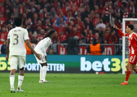 Expulsão de Camavinga revolta técnico do Real Madrid: "Inacreditável. Estragou o jogo"