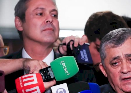 José Guimarães diz ser contra socorro do governo federal ao BRB