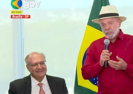 Governo melhora condições e dobra crédito para compra de caminhões