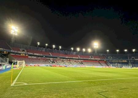 Cerro Porteño "encurta" gramado para enfrentar o Palmeiras, e Abel critica: "Em que século estamos?"