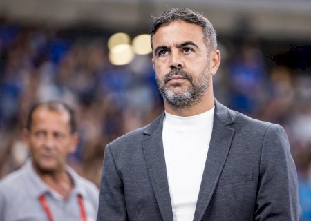 Artur Jorge faz apelo à torcida do Cruzeiro, exalta Gerson e opina sobre meia na Seleção