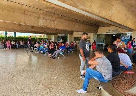 Sem repasse, enfermeiros da Santa Casa fazem paralisa&ccedil;&atilde;o parcial