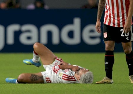 Arrascaeta vai passar por cirurgia após fratura na clavícula no Flamengo