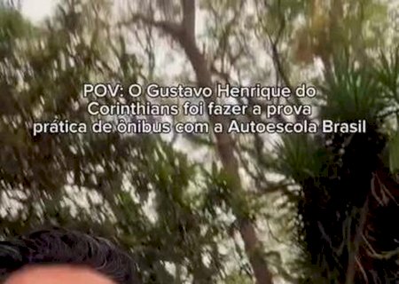 Gustavo Henrique, do Corinthians, tira carteira para dirigir ônibus após comprar novo carro