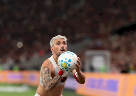 Flamengo x Bahia: Arrascaeta abre o placar e dedica a Oscar Schmidt; veja homenagens