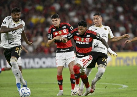 Análise: Flamengo resolve jogo contra o Cusco em 10 minutos, mas só depois de acionar "cavalaria"