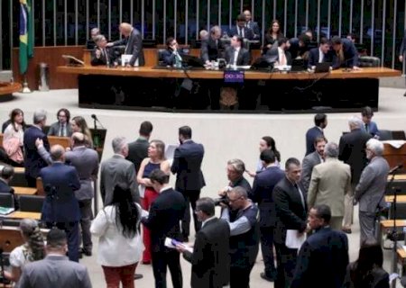 C&acirc;mara aprova novo c&aacute;lculo e piso dos professores pode ir a R$ 5,1 mil
