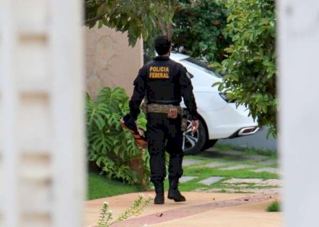 Empres&aacute;rio preso pela PF tinha pistola e teve fian&ccedil;a fixada em R$ 15 mil
