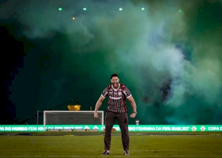 Fluminense vence S&atilde;o Paulo em noite de apresenta&ccedil;&atilde;o de Hulk