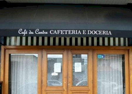 Empres&aacute;rio some sem pagar aluguel e abandona cafeteria que funcionou por 8 anos