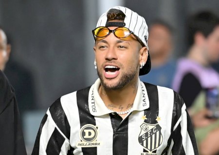 "Problema do quê?": Neymar responde sobre recuperação de edema no Santos; vídeo