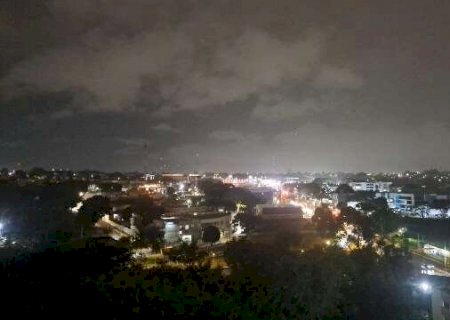 Depois de dia seco, chuva alcan&ccedil;a bairros de Campo Grande &agrave; noite