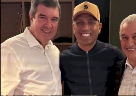 Em jantar com Riedel, vereadores pedem apoio em obras e projetos na sa&uacute;de