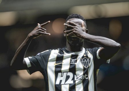 Joia de Guiné se recupera de expulsão, marca pelo Atlético-MG e tem nome cantado pela torcida