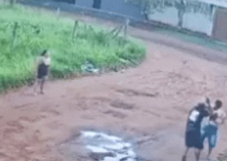 C&acirc;meras flagraram briga que terminou com homem morto a facadas no Itamarac&aacute;