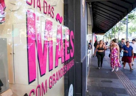 Consumidor pretende gastar at&eacute; R$ 200 e presentear m&atilde;es com perfumes