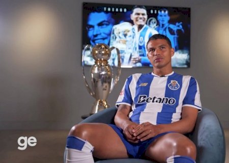 Porto anuncia saída de Thiago Silva