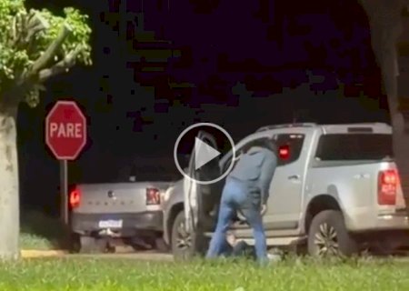 Briga entre motoristas trava tr&acirc;nsito em trevo da BR-163