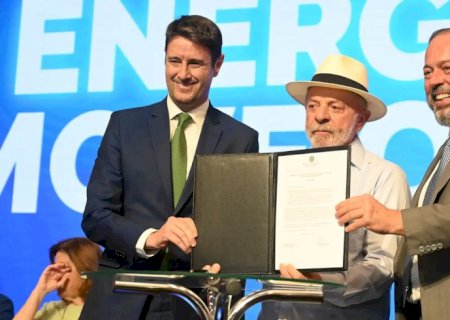 Governo renova contratos com distribuidoras de energia em 13 estados