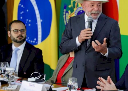Lula anuncia novo Desenrola para quem ganha até R$ 8,1 mil