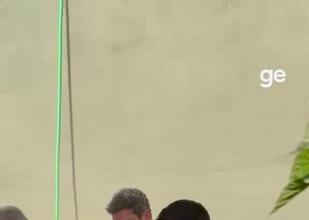 Hulk ajuda a conter incêndio na casa de Alan Franco, do Atlético-MG; veja vídeo