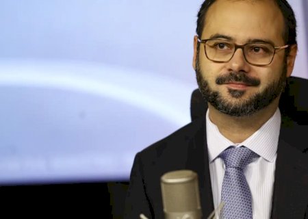 Governo avalia aumento de contratação pelo MEI com o fim da 6x1
