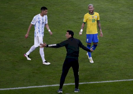 Campeão do mundo com a Argentina, Palacios defende Neymar na Copa: "Os melhores precisam estar"