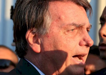 Bolsonaro tem alta hospitalar após passar por cirurgia no ombro