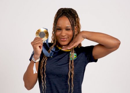 Rebeca Andrade é convocada para o Pan do Rio e volta às competições de ginástica em junho
