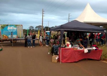 Moradores se juntam e celebram anivers&aacute;rio de bairro criado h&aacute; 19 anos