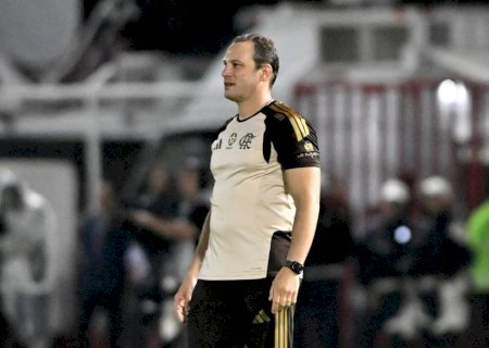 Flamengo demite técnico Bruno Pivetti no sub-20