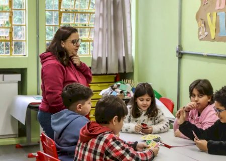 Senado aprova projeto que cria política para estudantes superdotados