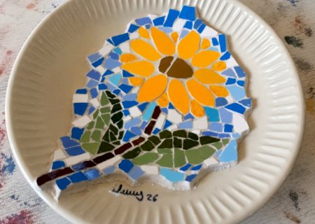 Projeto Ateli&ecirc; Aberto inicia atividades com oficina de mosaico