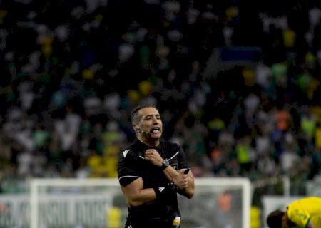 Palmeiras x Chapecoense: CBF divulga análise do VAR de gol anulado e pênalti