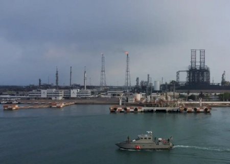 Petrobras fecha acordo para exploração de petróleo no Golfo do México