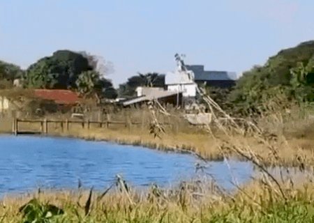 Matagal esconde Lagoa Itatiaia e moradores cobram manuten&ccedil;&atilde;o