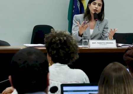 Proposta que criminaliza misoginia avança na Câmara dos Deputados