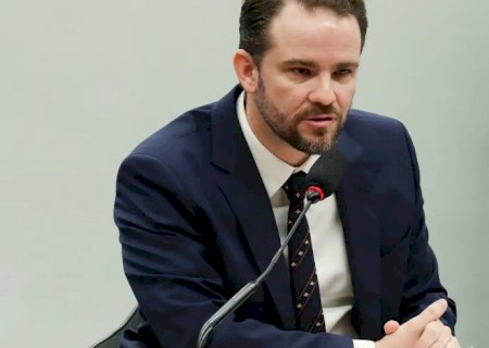 Durigan critica PEC que dá autonomia ao BC por criar “novo Poder"