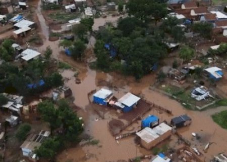 Comunidade Vit&oacute;ria pede doa&ccedil;&otilde;es ap&oacute;s chuvas alagarem casas