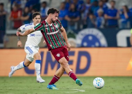 Fluminense empata com Cruzeiro no Mineir&atilde;o e segue no G-3