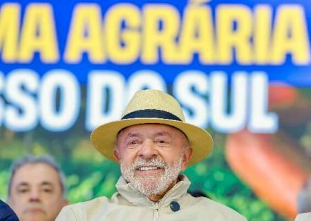 Em Ponta Por&atilde;, Lula rebate press&atilde;o externa e defende inclus&atilde;o social
