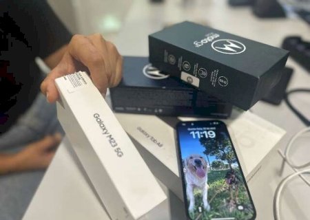 Pai e filha compram celular nas Casas Bahia e descobrem que era furtado