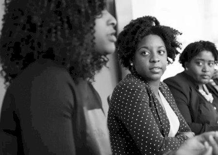 Desemprego entre mulheres negras jovens chega a 24,7%, aponta estudo