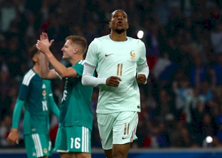 Marra ou discrição? Olise não comemora gols da vitória da França contra Irlanda do Norte